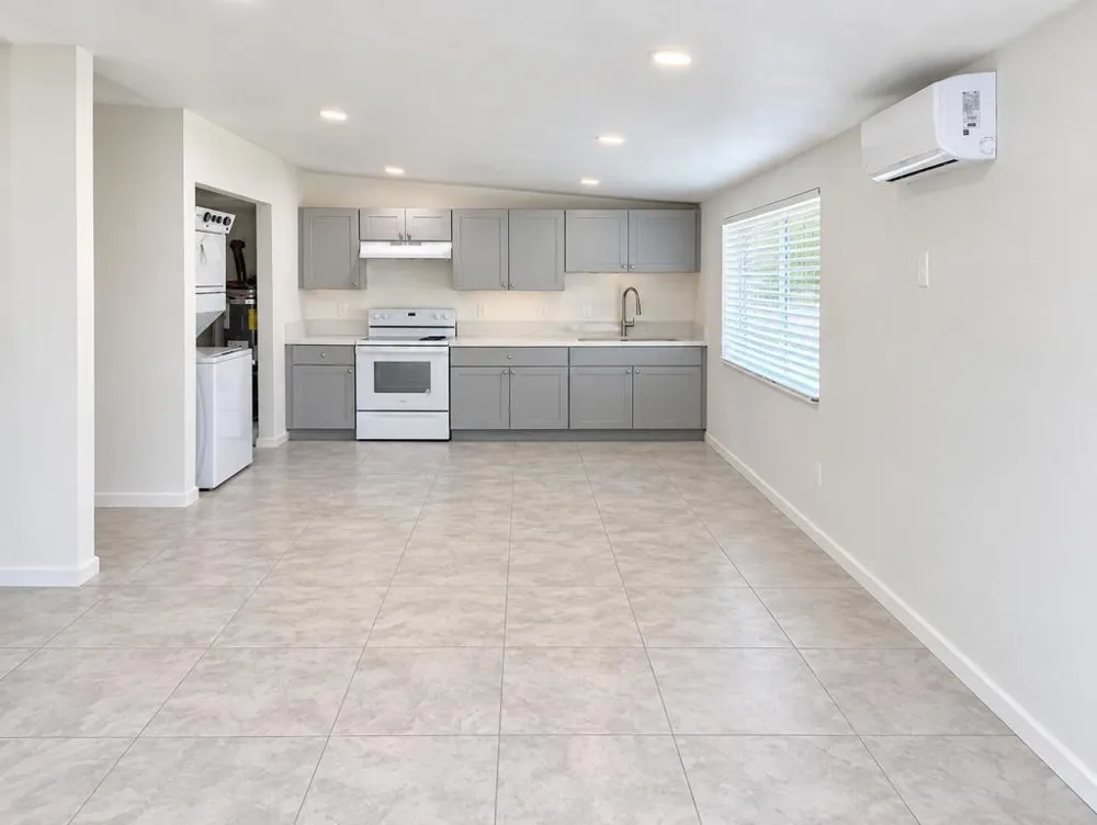 2542 Sea View Drive #4 Thermal, CA 92274