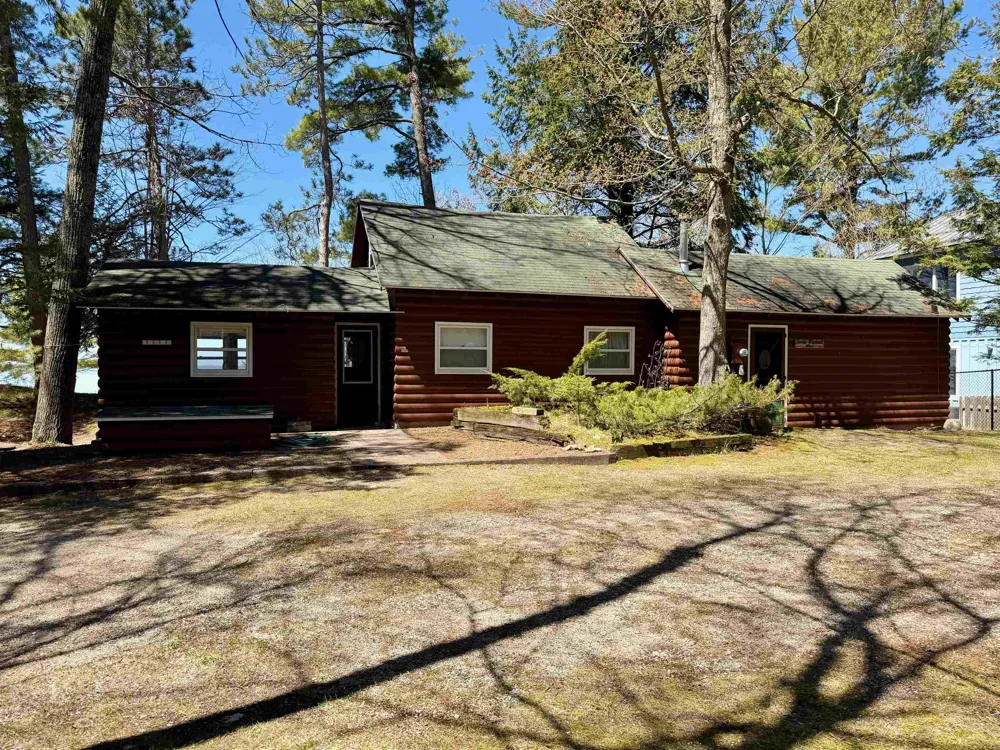 724 S Golden Beach Drive Torch Lake Township, MI 49648