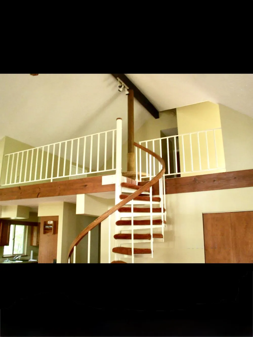 724 S Golden Beach Drive Torch Lake Township, MI 49648