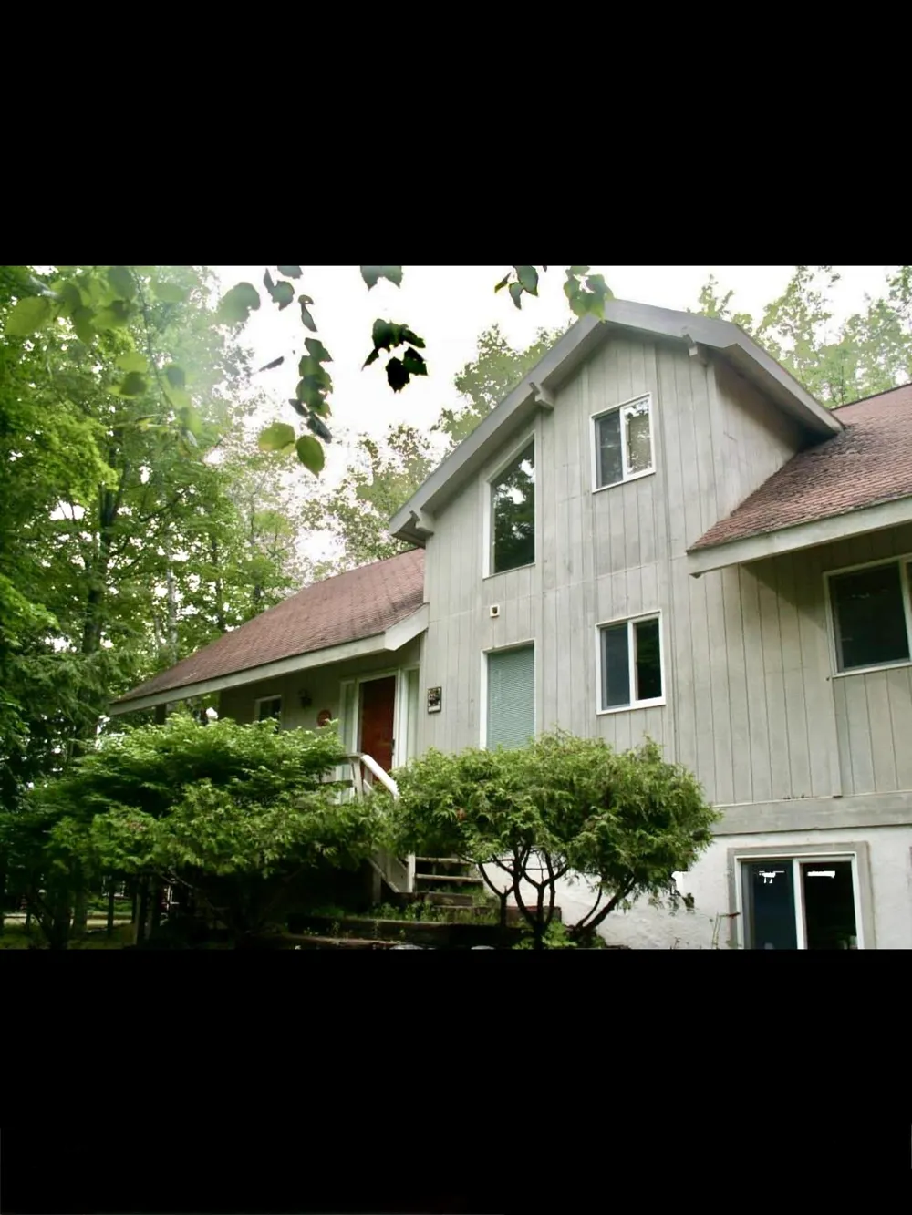 724 S Golden Beach Drive Torch Lake Township, MI 49648