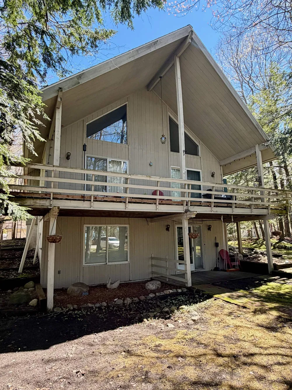 724 S Golden Beach Drive Torch Lake Township, MI 49648