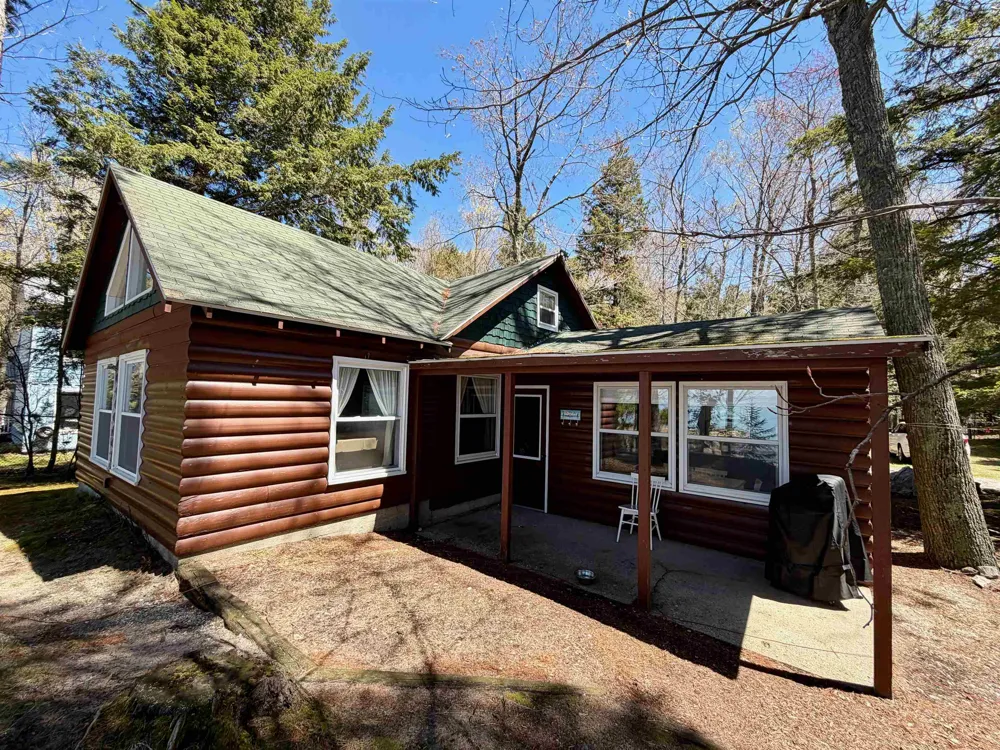 724 S Golden Beach Drive Torch Lake Township, MI 49648