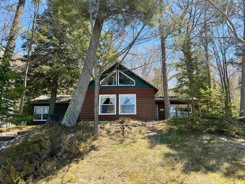 724 S Golden Beach Drive Torch Lake Township, MI 49648