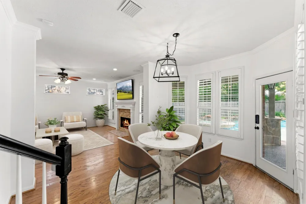 26 Shady Pond Place The Woodlands, TX 77382