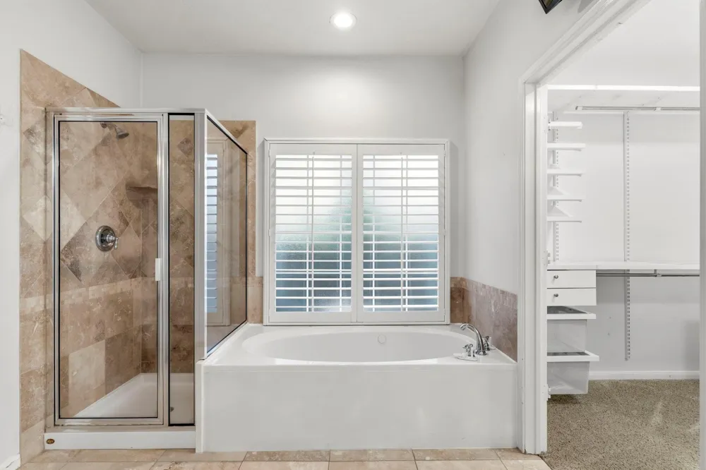 26 Shady Pond Place The Woodlands, TX 77382