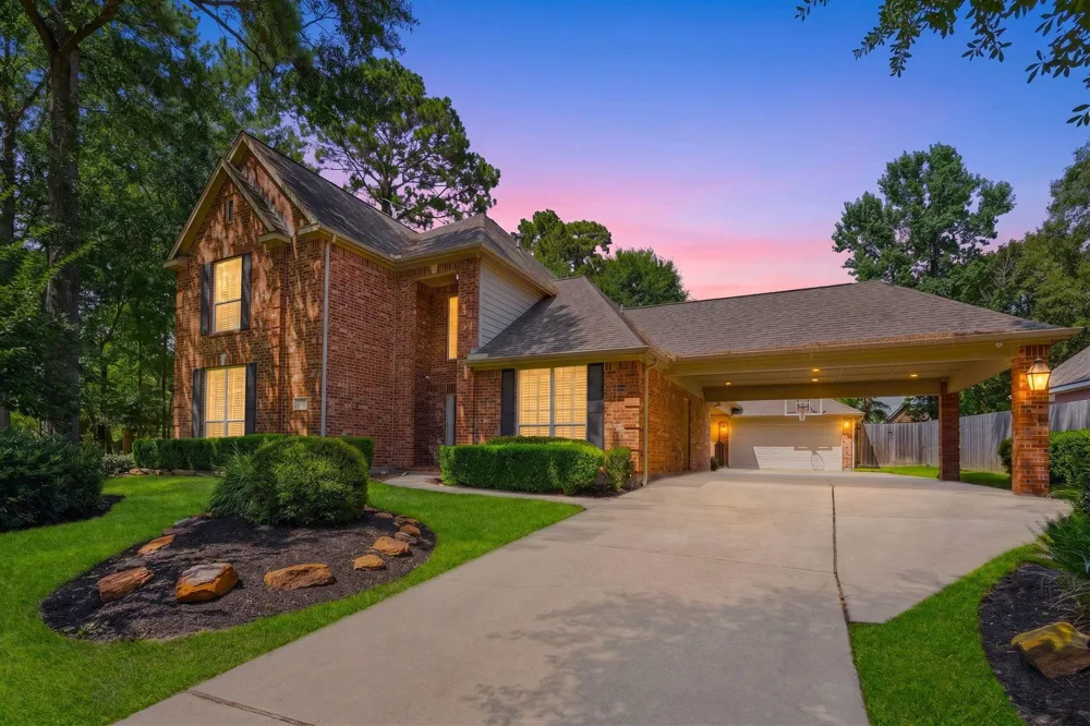 26 Shady Pond Place The Woodlands, TX 77382