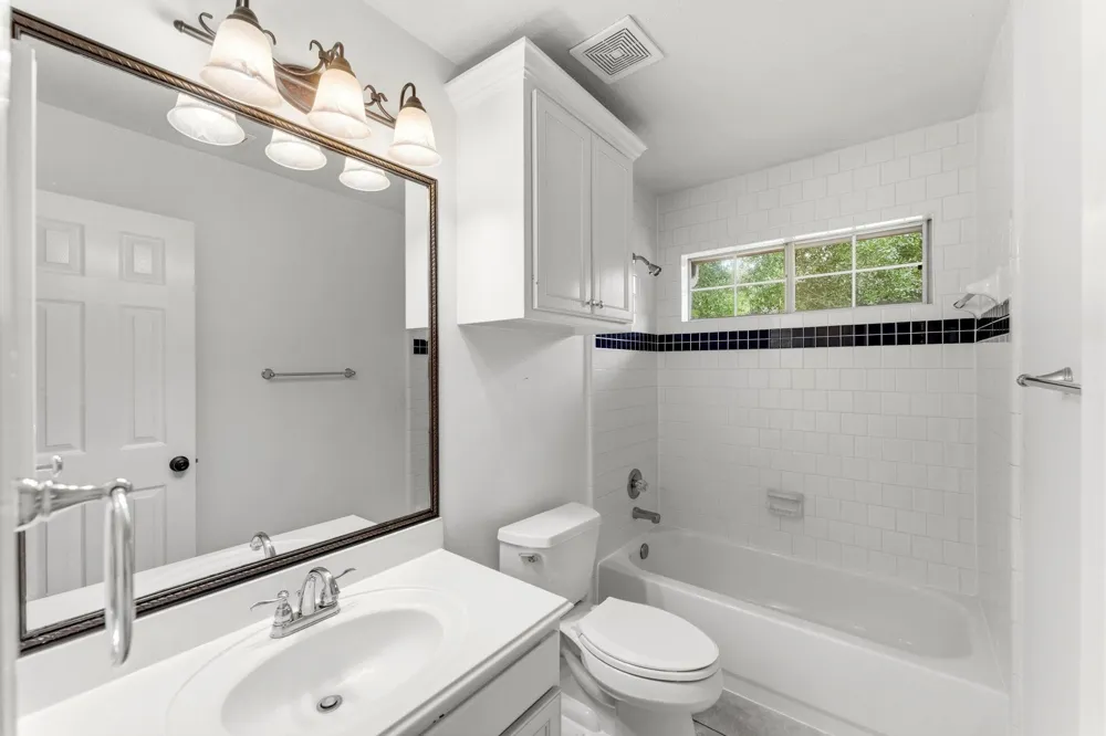 26 Shady Pond Place The Woodlands, TX 77382