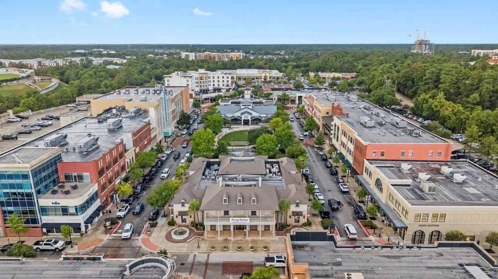 26 Shady Pond Place The Woodlands, TX 77382