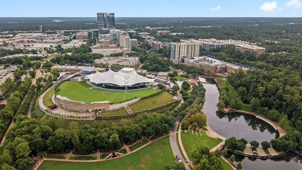 26 Shady Pond Place The Woodlands, TX 77382