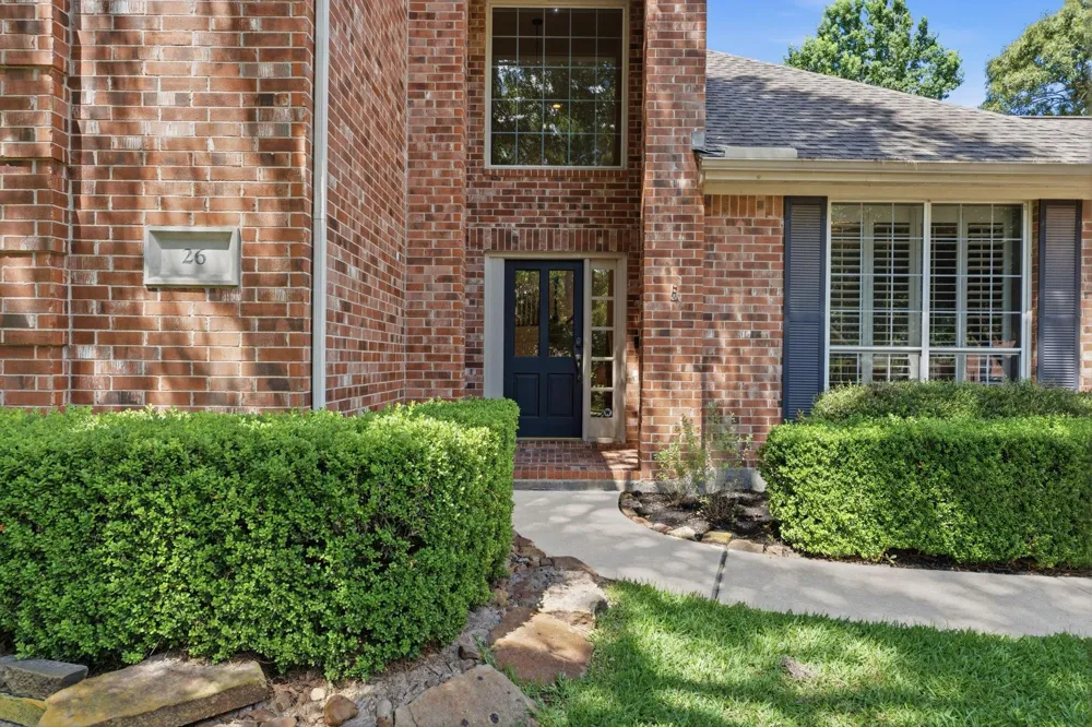 26 Shady Pond Place The Woodlands, TX 77382