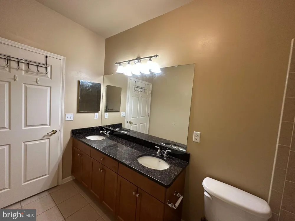 416 MASTERSON COURT Ewing, NJ 08618