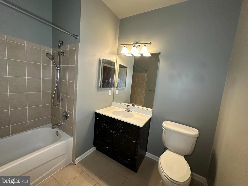 416 MASTERSON COURT Ewing, NJ 08618