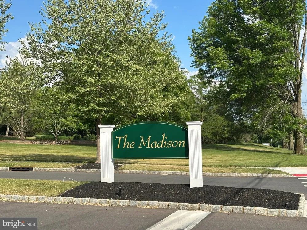 416 MASTERSON COURT Ewing, NJ 08618