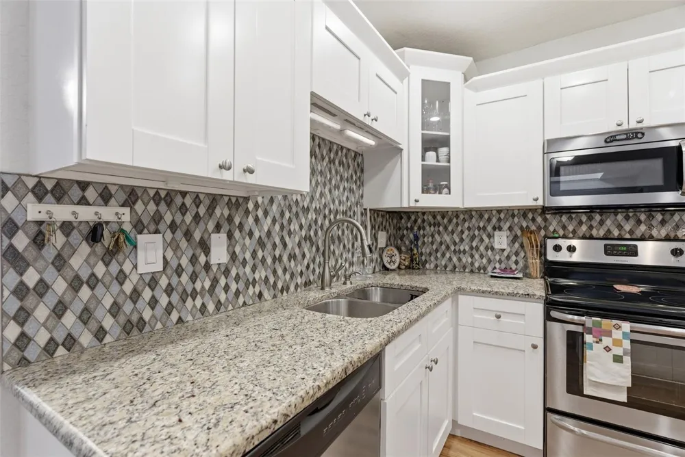 3017 WOODROW AVENUE Tampa, FL 33603