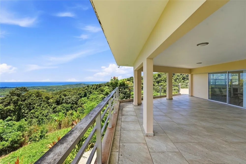 988 KM 1.5 Luquillo, PR 00773