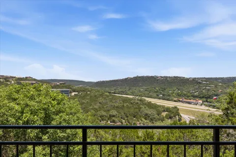 6000 Shepherd Mountain Cove #618