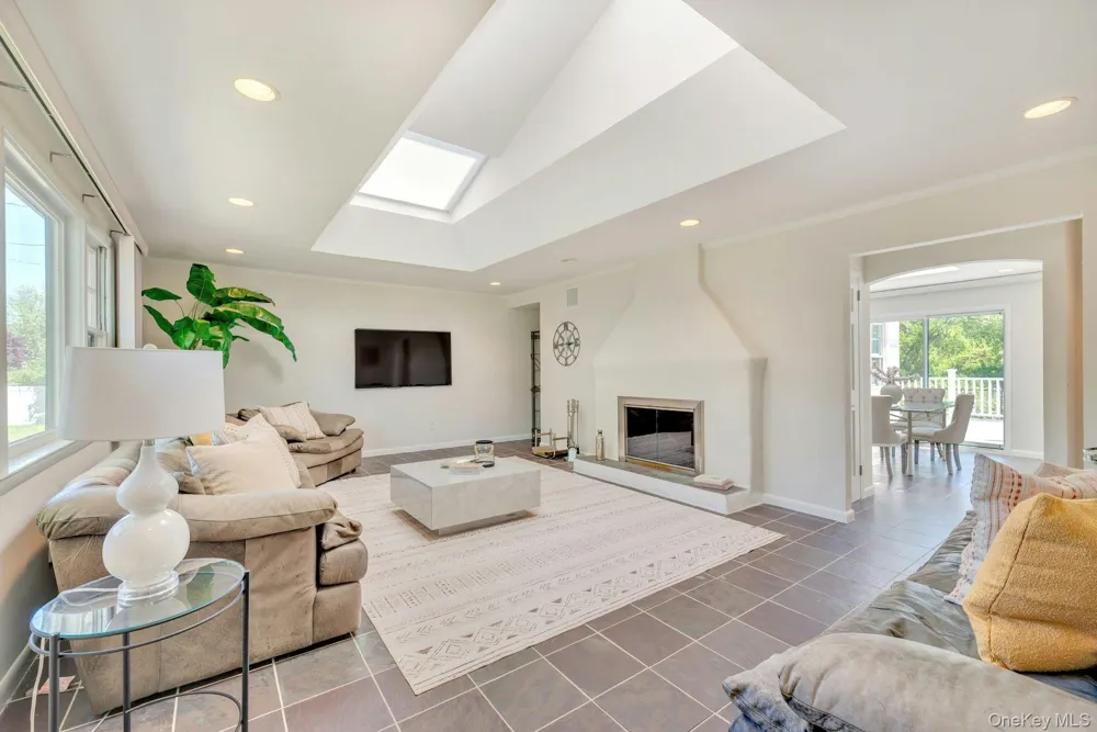 380 Clark Road Southold, NY 11971