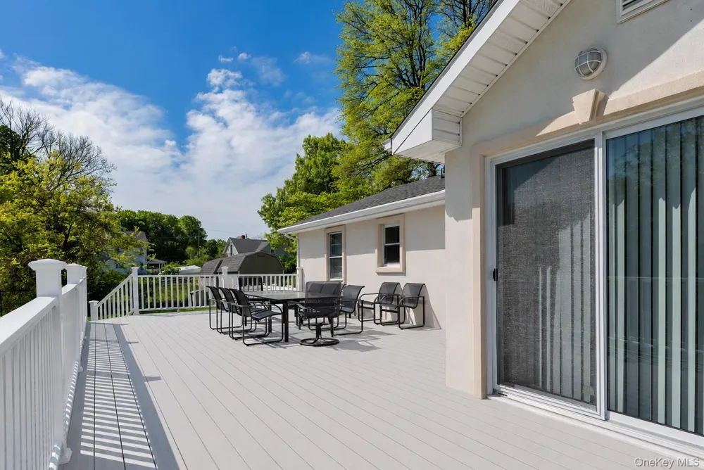 380 Clark Road Southold, NY 11971