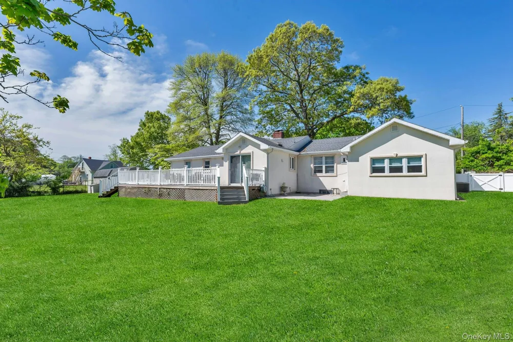380 Clark Road Southold, NY 11971