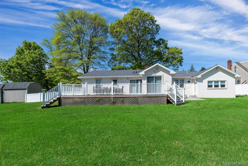 380 Clark Road Southold, NY 11971