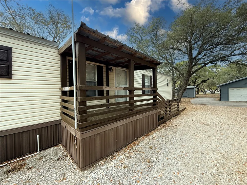 17 Farmers Circle Fulton, TX 78358