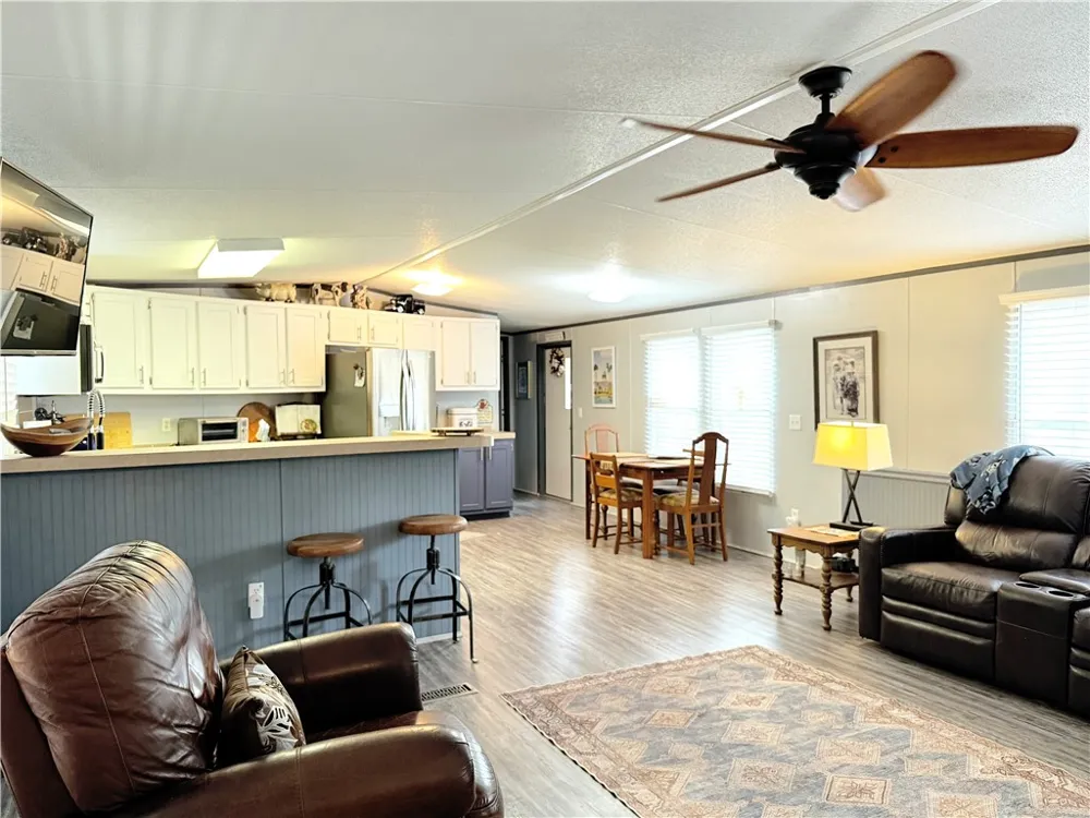 17 Farmers Circle Fulton, TX 78358