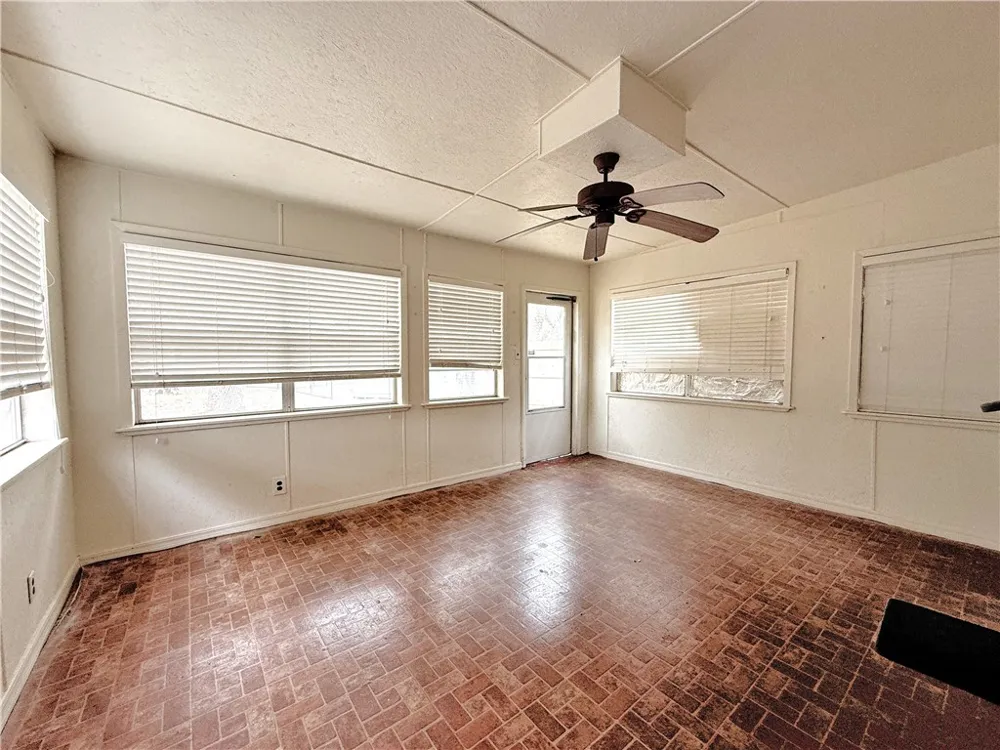 17 Farmers Circle Fulton, TX 78358