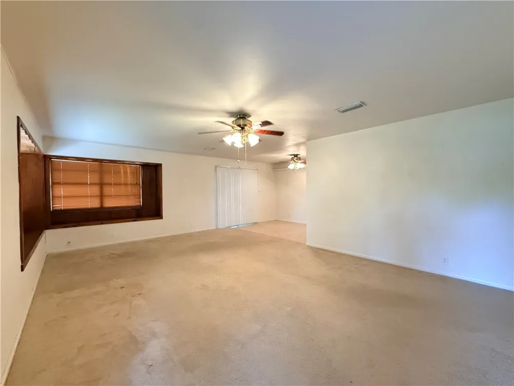 17 Farmers Circle Fulton, TX 78358