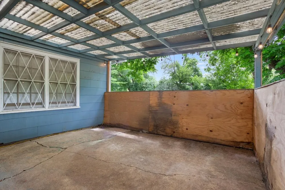 802 Avenue A Valley Mills, TX 76689