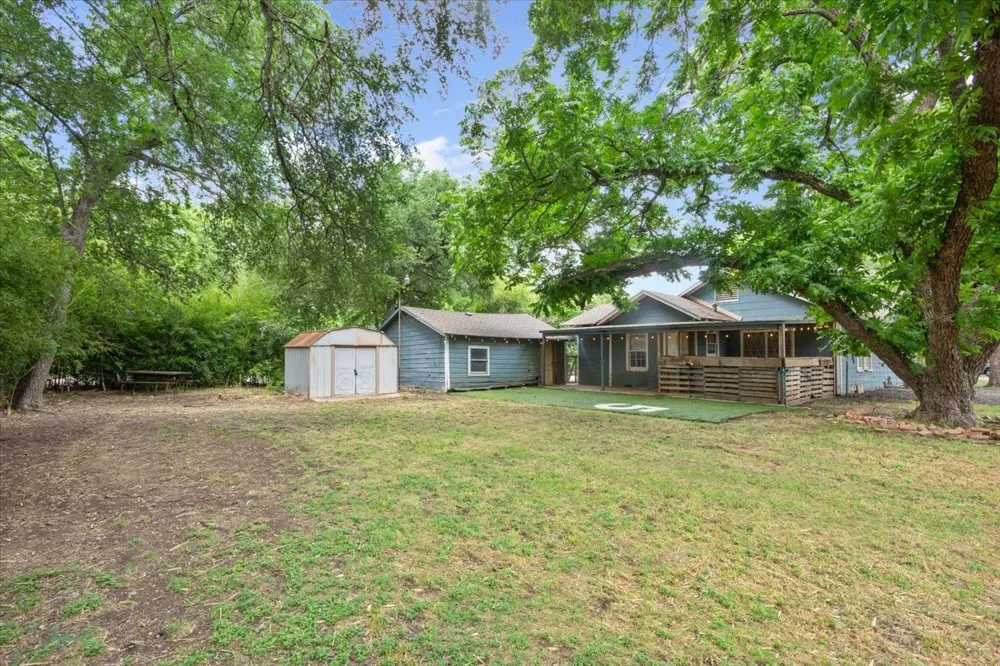 802 Avenue A Valley Mills, TX 76689