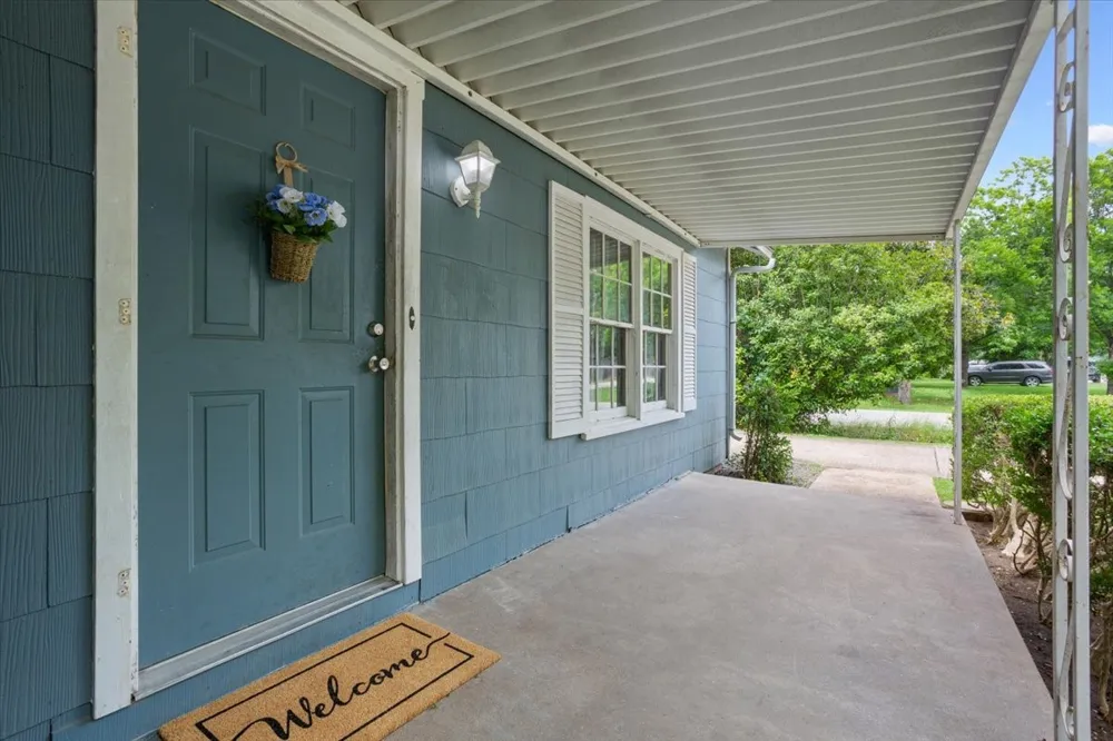 802 Avenue A Valley Mills, TX 76689