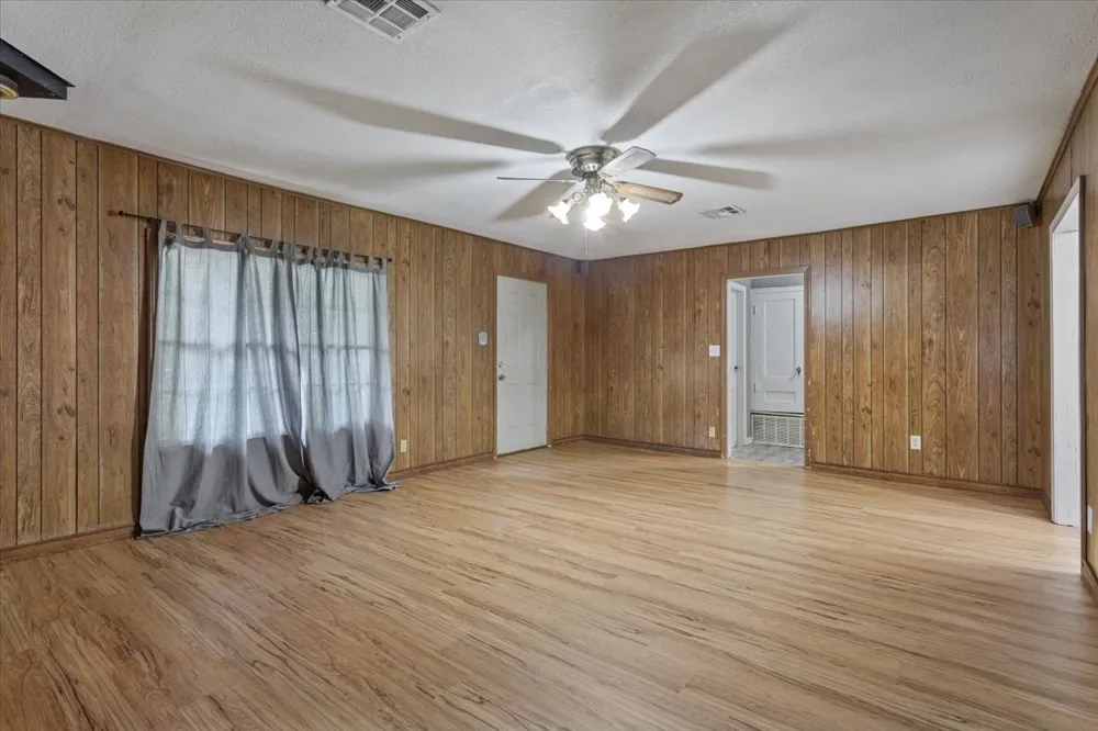 802 Avenue A Valley Mills, TX 76689