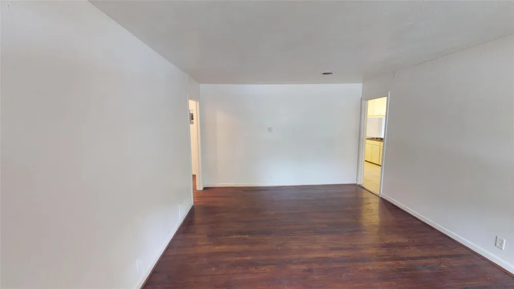 1705 Crescent Street Denton, TX 76201