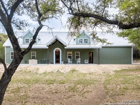 792 ALAMO BEACH RD