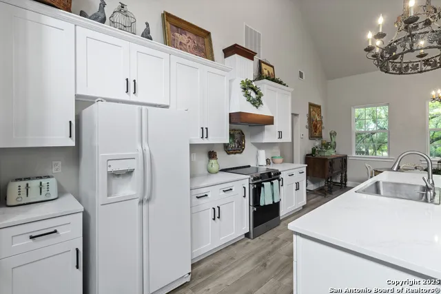 792 ALAMO BEACH RD Pipe Creek, TX 78063