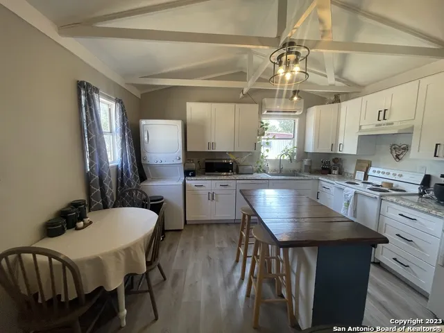 792 ALAMO BEACH RD Pipe Creek, TX 78063