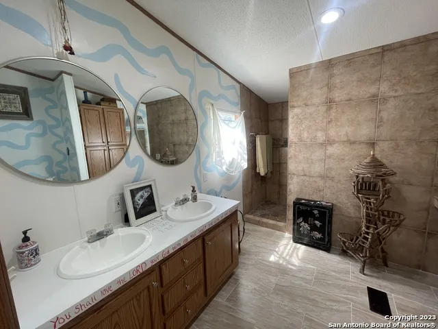 792 ALAMO BEACH RD Pipe Creek, TX 78063