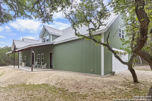 792 ALAMO BEACH RD Pipe Creek, TX 78063