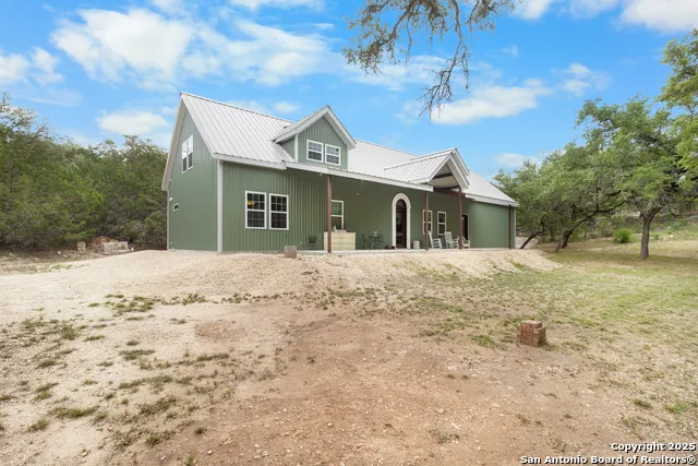 792 ALAMO BEACH RD Pipe Creek, TX 78063