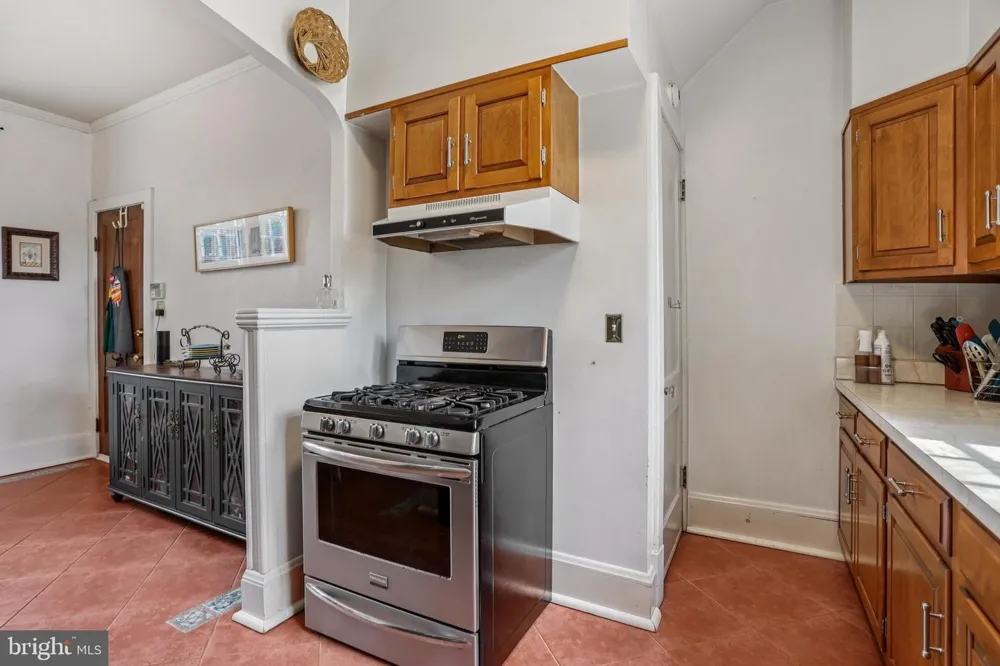 3 BELMONT CIRCLE Trenton, NJ 08618
