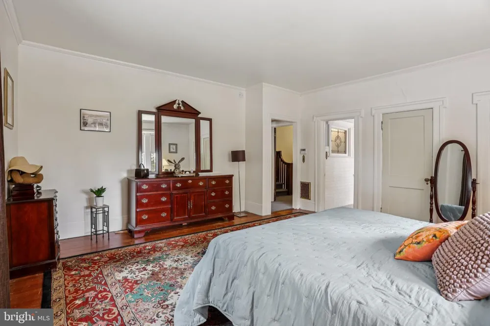3 BELMONT CIRCLE Trenton, NJ 08618