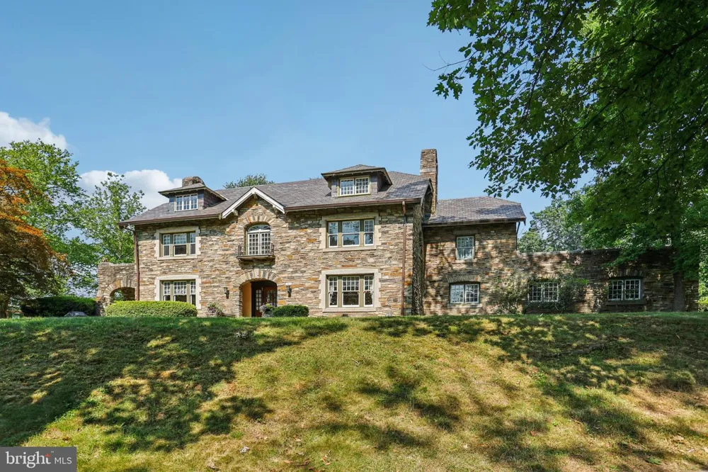 3 BELMONT CIRCLE Trenton, NJ 08618