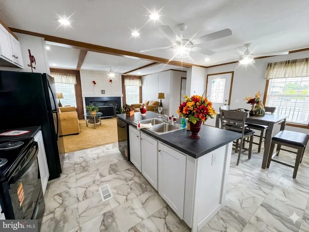 30 DEBRA CIRCLE Ephrata, PA 17522