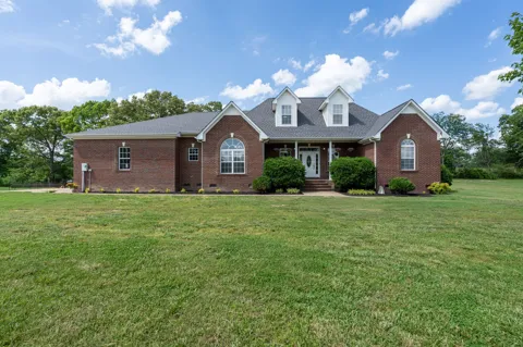 387 Center Point Dr
