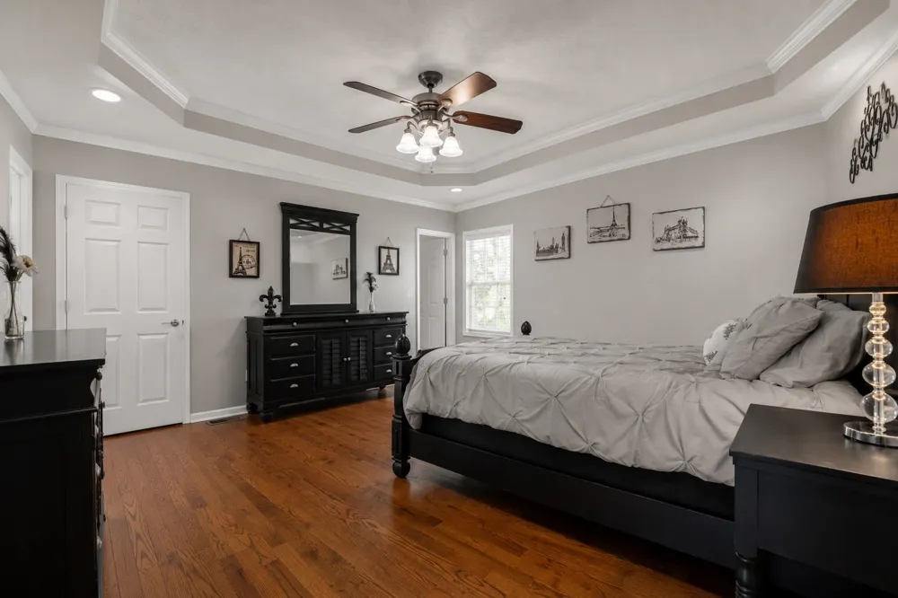 387 Center Point Dr Summertown, TN 38483