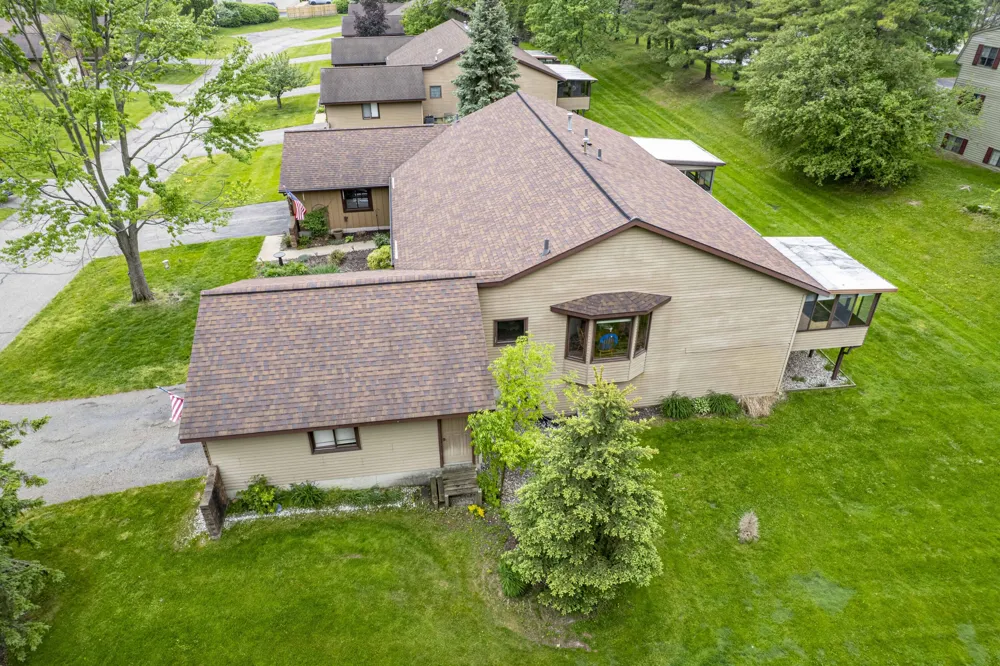 11279 Whispering Creek Drive Allendale Charter Township, MI 49401