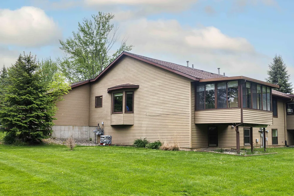 11279 Whispering Creek Drive Allendale Charter Township, MI 49401
