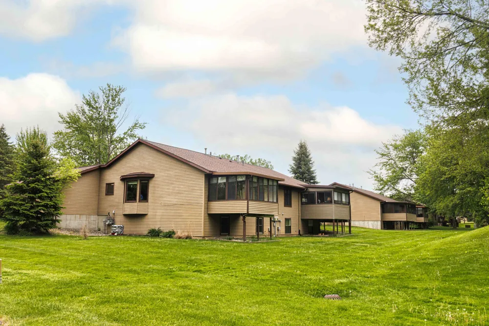 11279 Whispering Creek Drive Allendale Charter Township, MI 49401