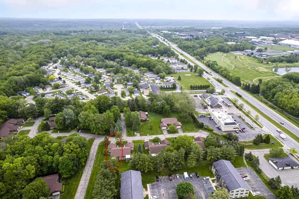 11279 Whispering Creek Drive Allendale Charter Township, MI 49401