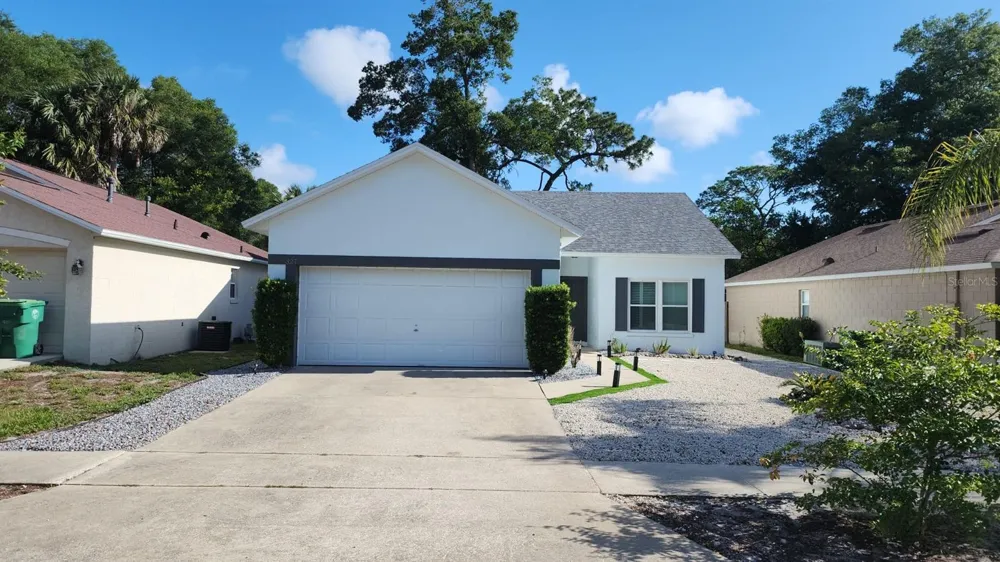 327 HERITAGE ESTATES LANE Deland, FL 32720